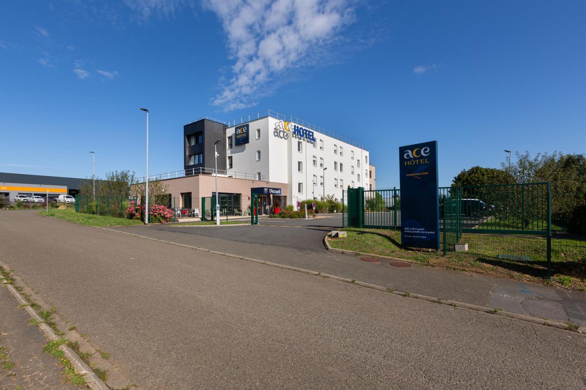 Ace Hotel Le Mans แซงต์-ซาตูร์แนง ภายนอก รูปภาพ