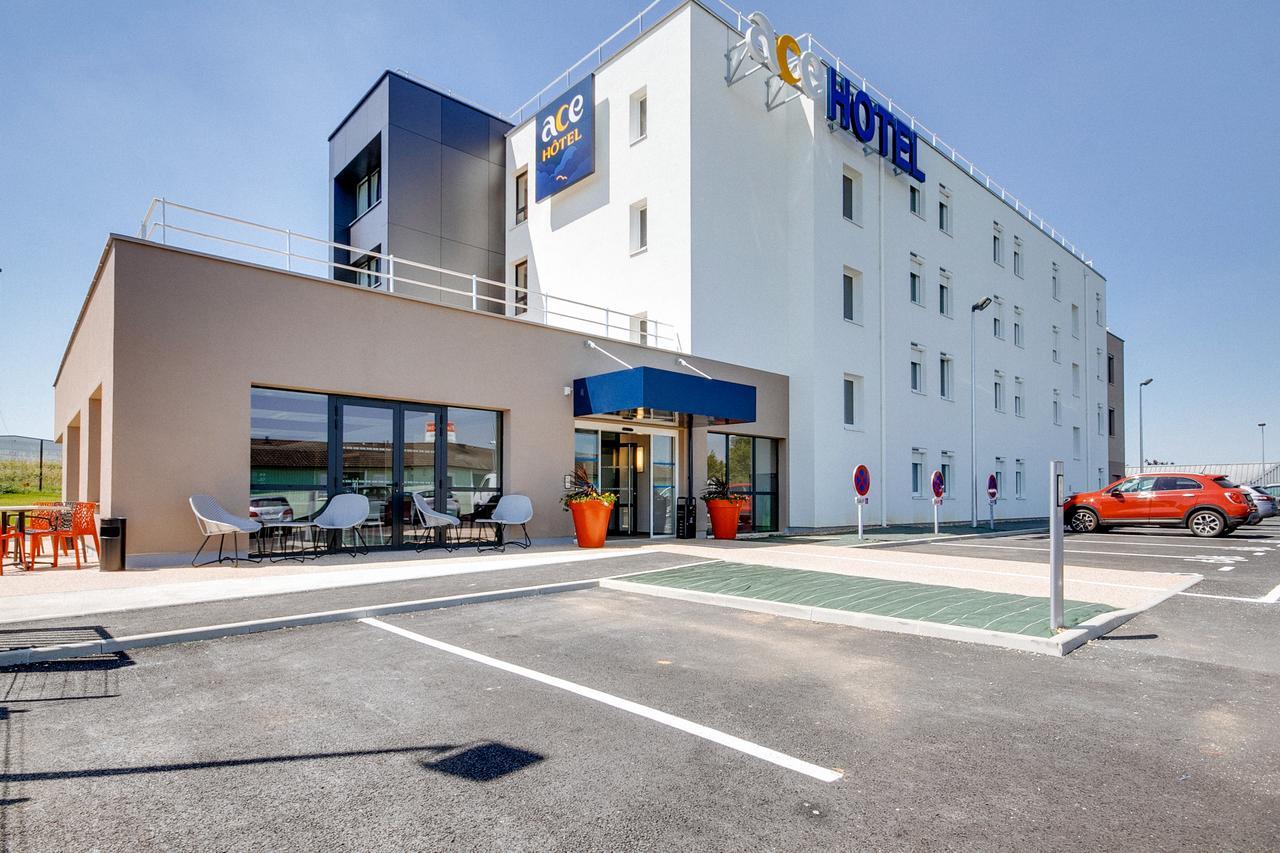 Ace Hotel Le Mans แซงต์-ซาตูร์แนง ภายนอก รูปภาพ